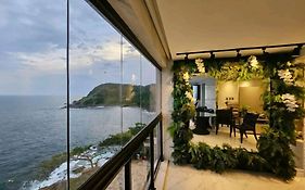Costão das Tartarugas-Guarujá, Vista Privilegiada
